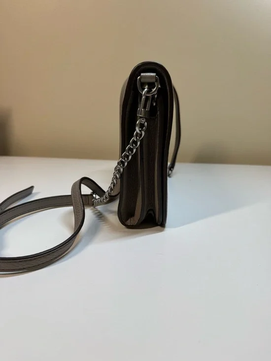 Tory Burch Britton Adjustable Shoulder/Crossbody in French Gray - EUC - Picture 5 of 13